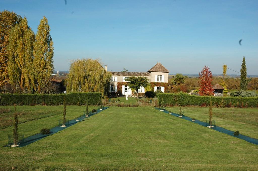 Bed and Breakfast Domaine De La Queyssie Saussignac Екстер'єр фото